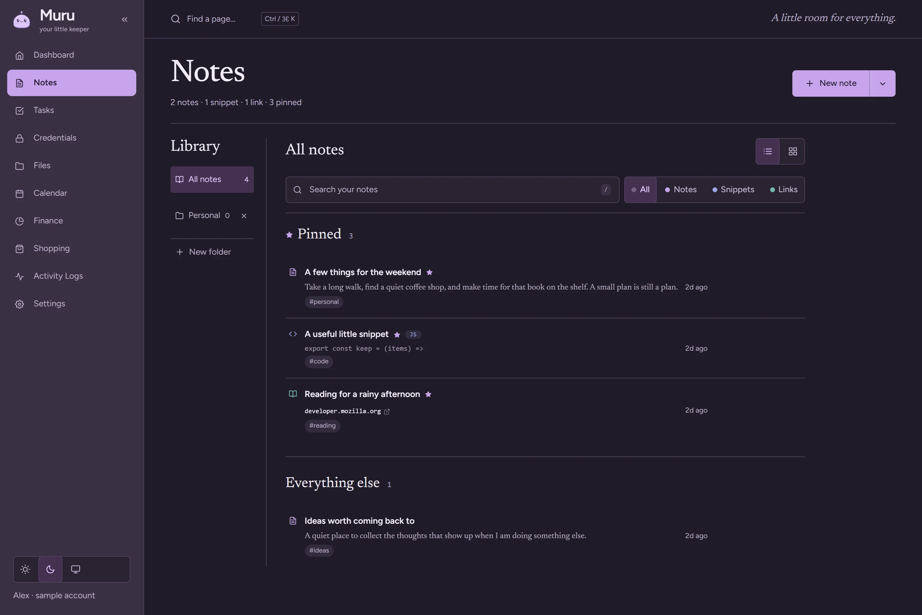 The Notes library with pinned cards for a note, a snippet and a link.